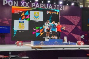 Lifter putri Jambi sumbang emas angkat besi