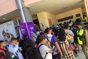 Penonton antusias saksikan semifinal bulu tangkis PON Papua