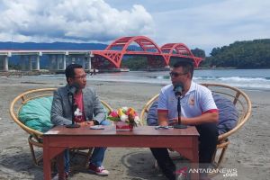 Chris John ajak petinju muda sikapi hasil pertandingan dengan positif