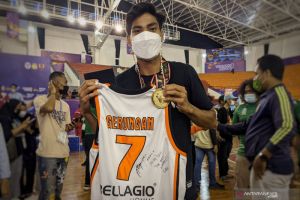 Yesaya persembahkan emas basket putra PON Papua untuk Mario Gerungan