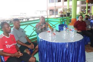 Kapolda lakukan tatap muka dengan tim sepak bola putra Papua