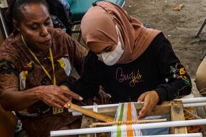 Pameran seni untuk wisatawan dan menyemarakkan PON Papua