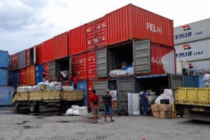 Pelindo Jayapura alami lonjakan 1.500 kontainer saat PON Papua