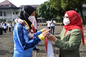 UPNVJ peringati Sumpah Pemuda beri penghargaan pemenang PON XX
