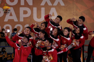 Bali pertegas dominasi judo dengan raih emas beregu campuran