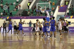 Tim bola basket 5x5 Papua kalahkan Sulut