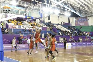 Usai kalahkan Bali, tim bola basket putra 5x5 Jatim masuk semifinal