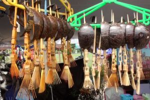 Menilik kerajinan karya suku Marind Alim di PON Papua