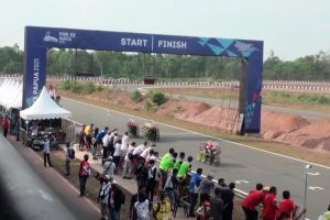 Tuan rumah bidik emas di cabang olahraga road race