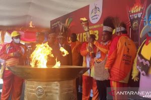 Api sudah dinyalakan lewat prosesi adat, Kirab Obor Papernas mulai