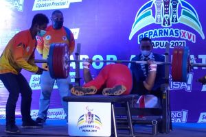 Lifter Jabar pecahkan rekor angkat berat Peparnas kelas over 107 kg