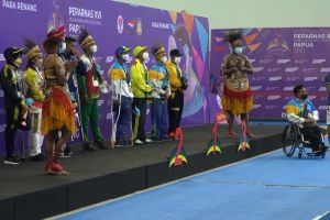 Jabar raih medali emas pertama Papernas XVI di renang 100 m putra