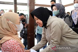 Mensos Risma komentari dugaan politisasi bansos