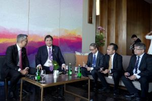 Menko Airlangga bahas kelapa sawit dan karet dengan Malaysia