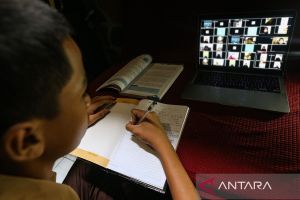 Kebijakan pembelajaran jarak jauh