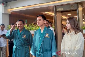 Prabowo dan Gibran kompak datang bersama untuk tes kesehatan di RSPAD