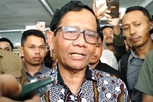 Menko Polhukam sebut yang biasanya curang adalah antarkontestan
