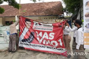 Bawaslu Kota Semarang tertibkan 160 APS di jalan protokol