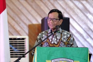 Di kampus Unand, Mahfud MD tegaskan pentingnya pemilu bermartabat