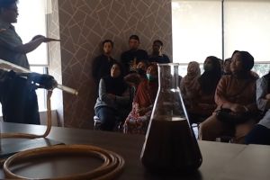 Disnaker Madiun latih petani tentang diversifikasi produk tembakau