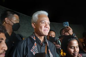 Cara Ganjar berantas korupsi, siap mengawasi dari “top leader”