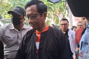 Mahfud Md kenakan baju khas Madura jelang Debat Cawapres