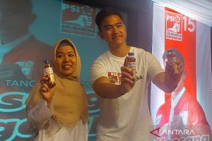 Kaesang blusukan ke Kampung Pulo Banda Ciputat promosikan UMKM warga