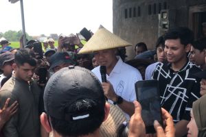 Ganjar temui petani terjerat hutang, tebar janji pemutihan KUR