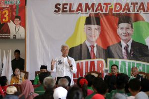 Konsolidasi di Blora, Ganjar serukan bergerak temui masyarakat