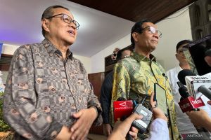 Dua panelis debat ketiga dari Unhan, Mahfud: Enggak apa-apa