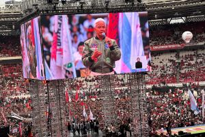 Ganjar sebut menteri PDI Perjuangan kampanye saat libur adalah etika