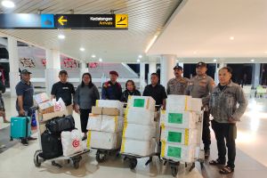 Polda Maluku kawal pengiriman logistik Pemilu Tambahan ke 4 kabupaten