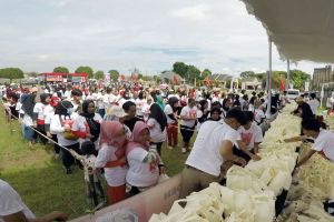 Relawan Ganjar-Mahfud sediakan tebus murah sembako guna raup suara