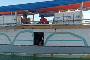 KPU Sikka-NTT distribusikan 2.175 KS untuk wilayah pulau dan terjauh