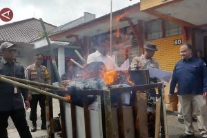 KPU Temanggung musnahkan 7.211 surat suara rusak