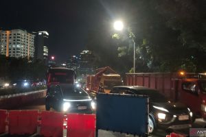 Aksi di depan DPR RI sebabkan kemacetan di Jalan Gatot Subroto