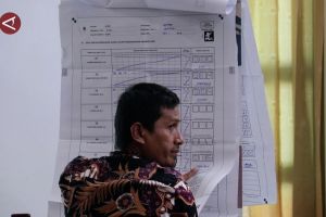 KIP Aceh lakukan penyesuaian ulang hasil pemilu DPD RI di Pidie