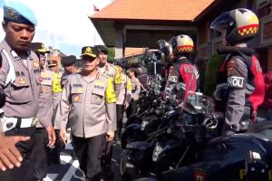 Kabaharkam serahkan sarana prasarana pendukung pengamanan Polda Bali