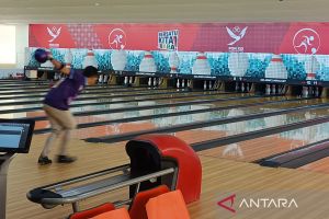 Boling - Adhiguna sumbang emas pertama untuk Jabar lewat tunggal putra