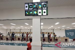 Tim menembak Jabar borong emas dan perunggu 10m air rifle mixed team