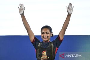 PON XXI Aceh-Sumut:  Lifter Jabar Tika Rulini raih emas angkat berat kelas 63 kg putri