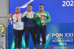 Angkat berat - Imam Syahrudin masih rajai kelas 105 kilogram