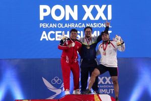 Pecahkan sejumlah rekor, Imam raih emas angkat besi kelas 109 kg