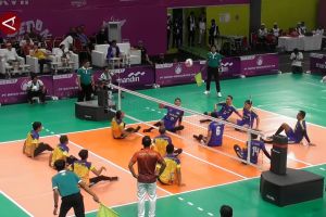 Berhasil bungkam Kalsel, tim voli duduk Jabar raih emas Peparnas XVII