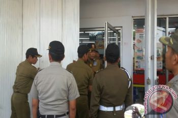 Sejumlah toko modern langgar aturan beroperasi kembali