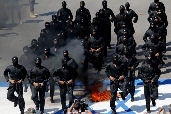 Ledakan bom di masjid Syiah Baghdad tewaskan tujuh orang
