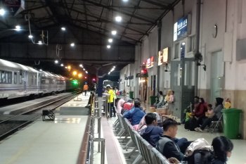 KAI Madiun memperpanjang operasional KA Mantab