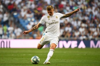 Real Madrid ingin barter Toni Kroos dengan Paul Pogba