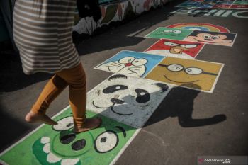 Melindungi anak-anak dari bahaya media sosial