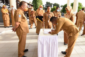 Pemkab tunda gaji ASN di Pulau Morotai yang belum vaksinasi, begini penjelasannya